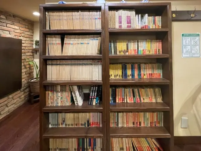 純喫茶で名文を Vol.1 眠らない街・新宿の名喫茶で、熱狂の60年代を 